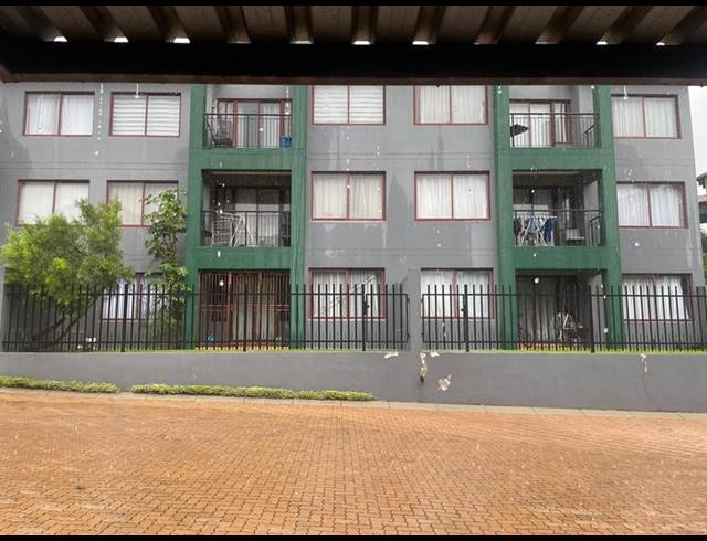2 BEDROOM TOWNHOUSE FOR SALE IN HONEYDEW